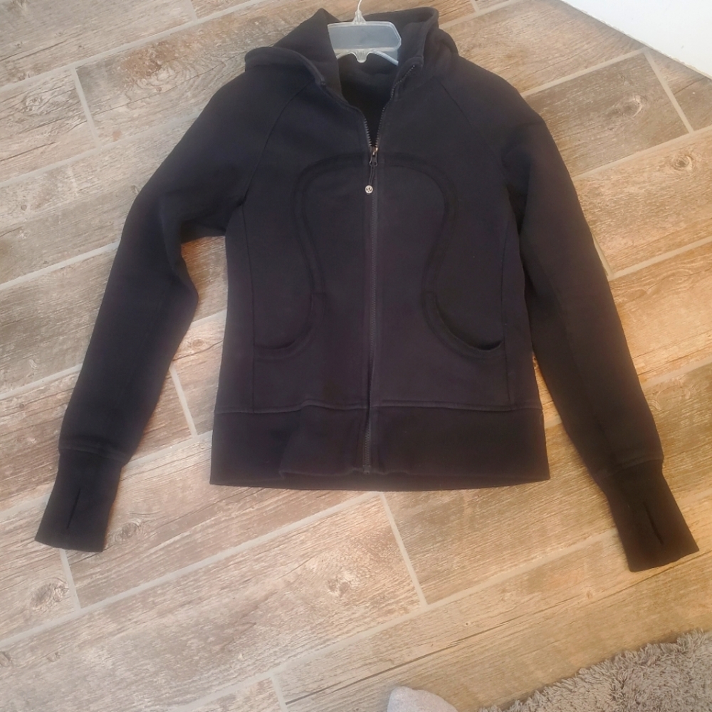 Lululemon Scuba Hoodie size 8, black